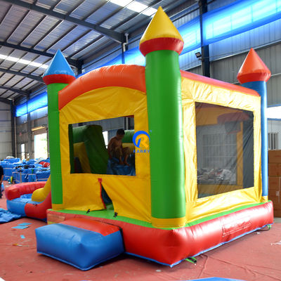Προσαρμοσμένο χρώμα εμπορικής ποιότητας PVC Rainbow Inflatable Bounce House με Slide Combo