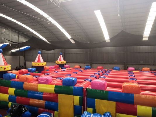 ΠΟΡΑΤΕΡΙΚΟ ΠΟΛΥΧρωματικό εξωτερικό φουσκωτό λαβύρινθο στοιχειωμένο για το Χάλογουιν