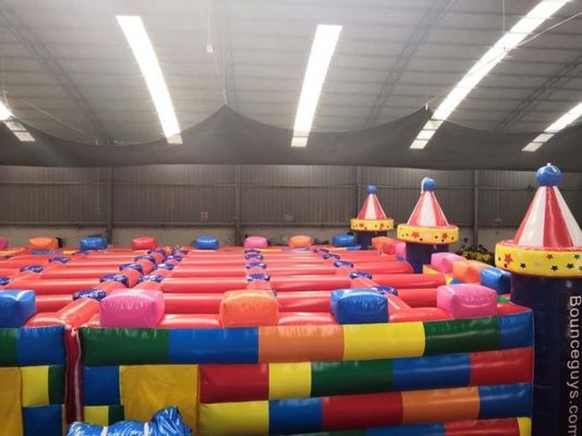 ΠΟΡΑΤΕΡΙΚΟ ΠΟΛΥΧρωματικό εξωτερικό φουσκωτό λαβύρινθο στοιχειωμένο για το Χάλογουιν