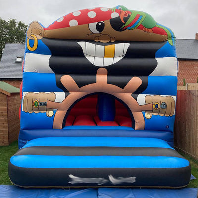 Προσαρμοσμένη έκδοση Q Pirate Captain Bounce House Castle για Unisex εσωτερική και εξωτερική διασκέδαση