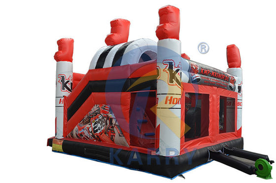 Το Bouncy Red 3D Racing Castle Slide Combo με το φουσκωτό κάστρο και το προσωπικό λογότυπο
