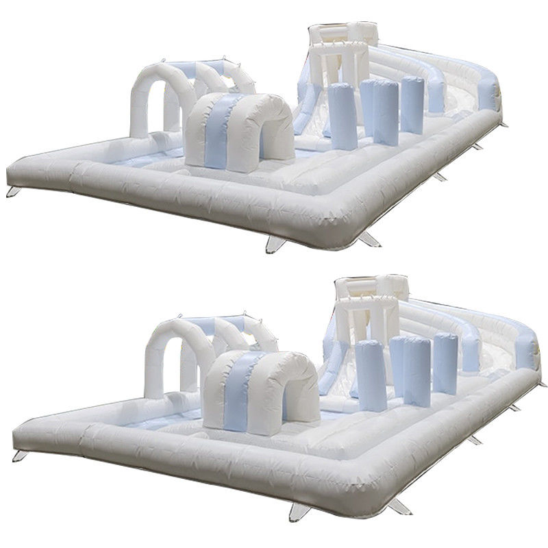 Λευκό PVC Unisex Εξωτερική πίστα εμποδίων Πνευματώδες εξοπλισμός παιχνιδιού παιδιών Πλατόπεδο διαδρόμου Πνευματώδες με πισίνα