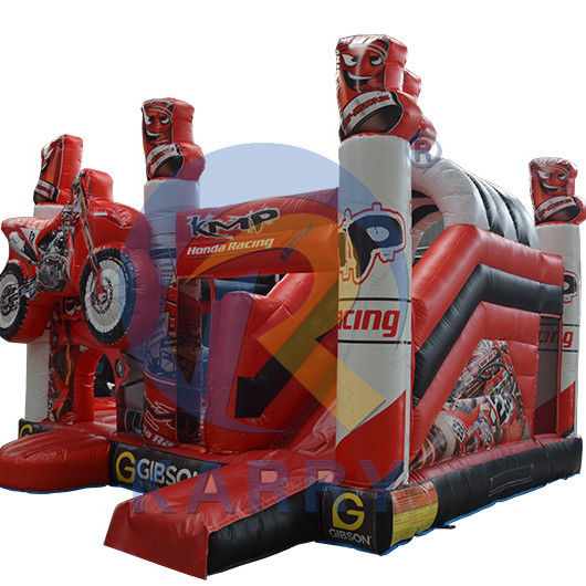 Το Bouncy Red 3D Racing Castle Slide Combo με το φουσκωτό κάστρο και το προσωπικό λογότυπο